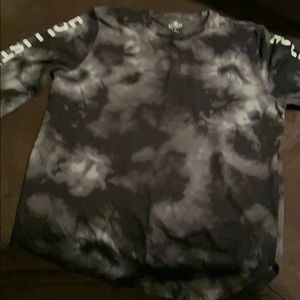 Men’s long sleeved shirt